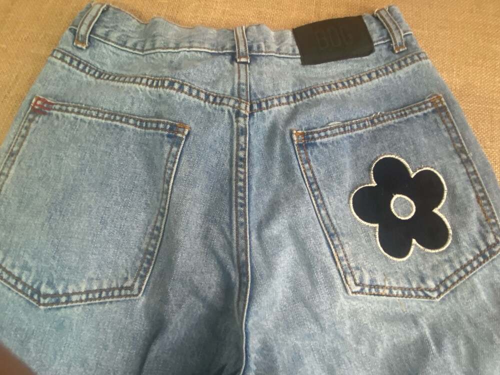 Urban Outfitters BDG Skater Baggy Patchwork Flower Distressed Jeans - Picture 14 of 15
